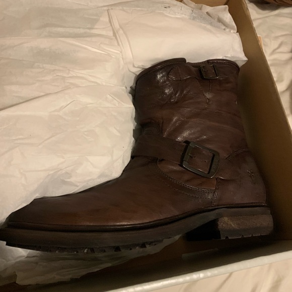 Size 11 Veronica Frye booties